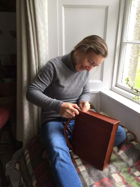 Stitching a leather bag